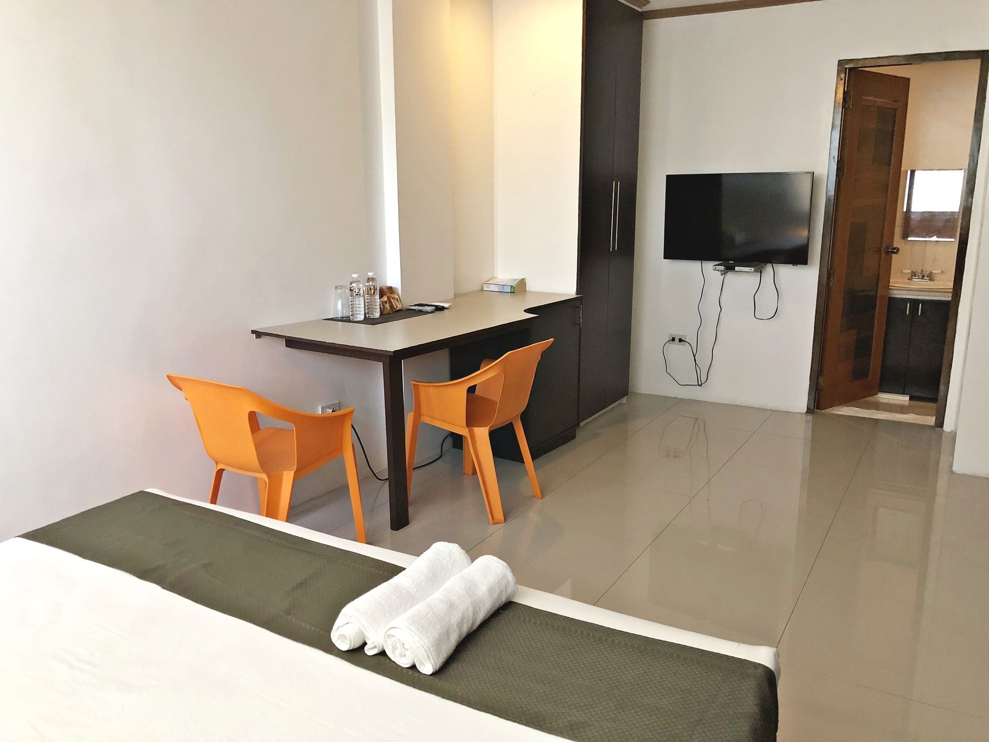 Daj Suites Boutique Hotel Tagaytay City Esterno foto
