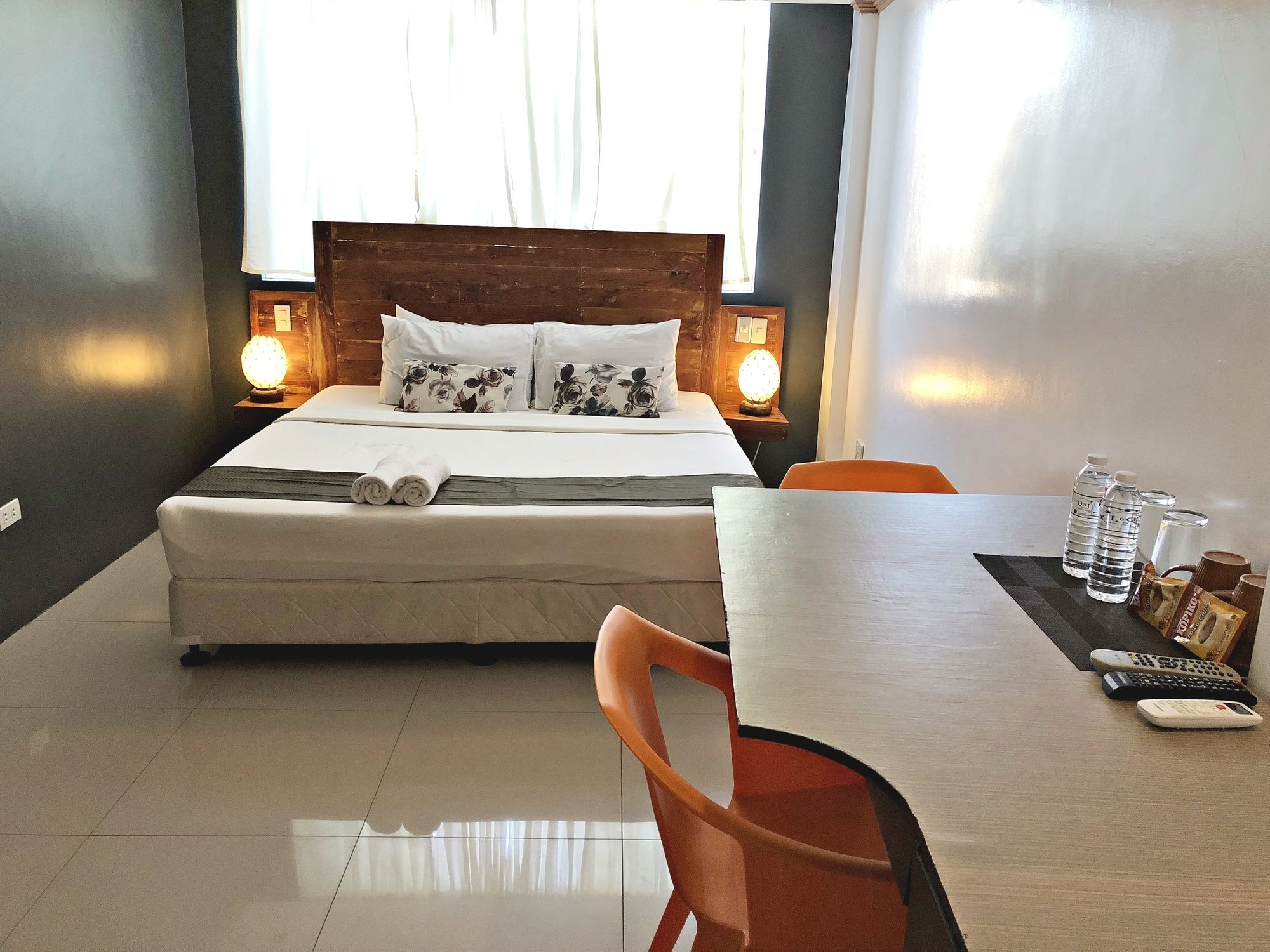 Daj Suites Boutique Hotel Tagaytay City Esterno foto