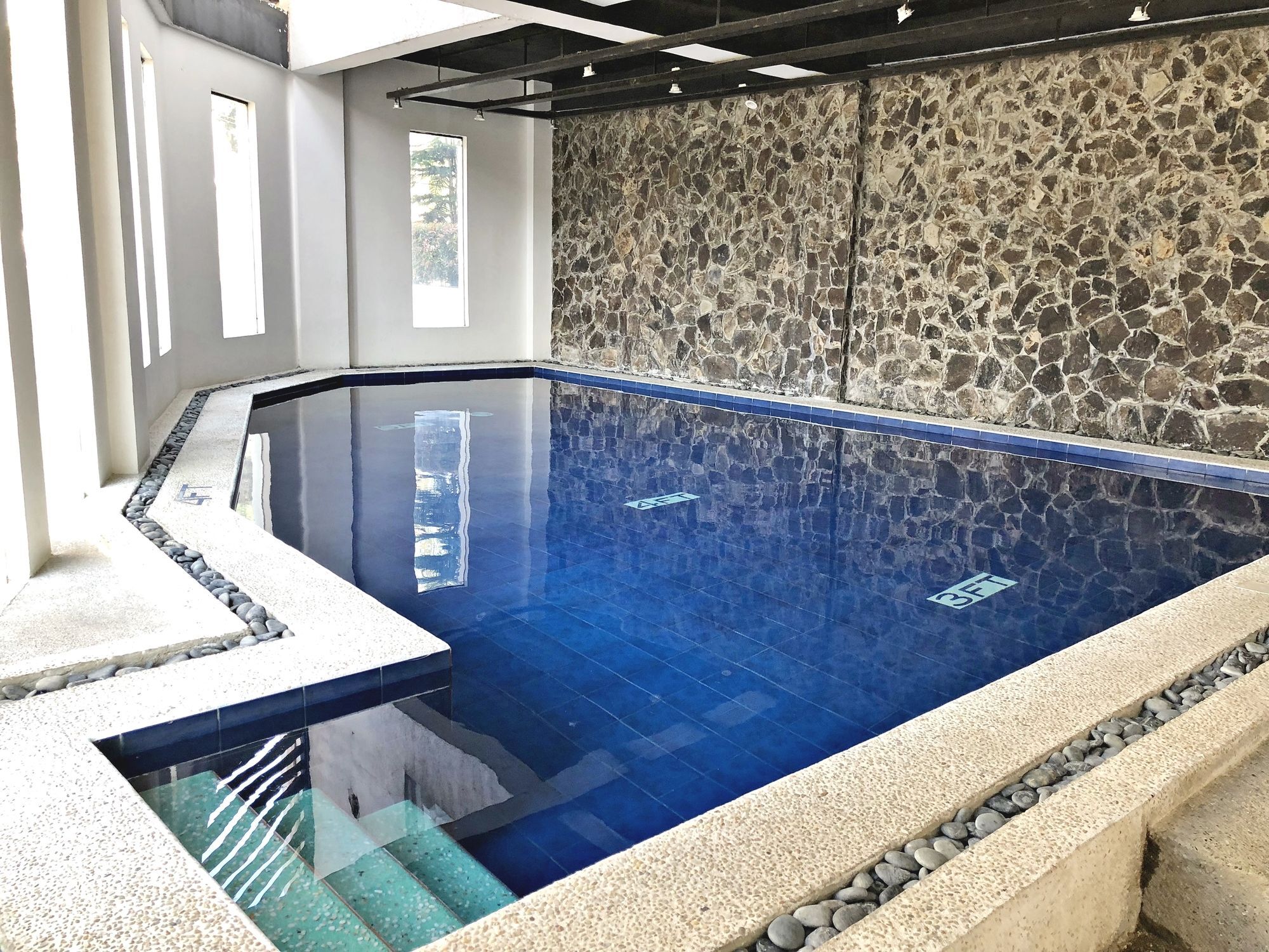 Daj Suites Boutique Hotel Tagaytay City Esterno foto
